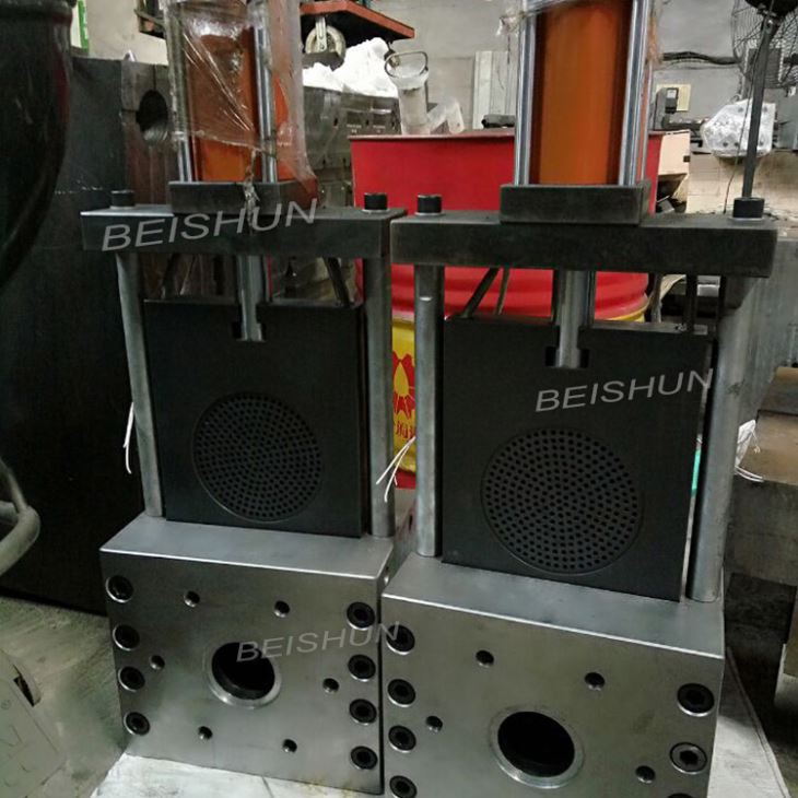 Rubber Extruder Head